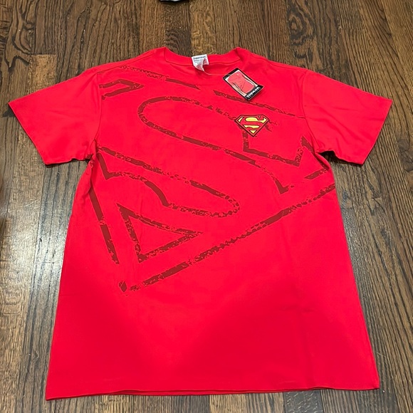 Superman red logo t-shirt size L - Picture 1 of 3
